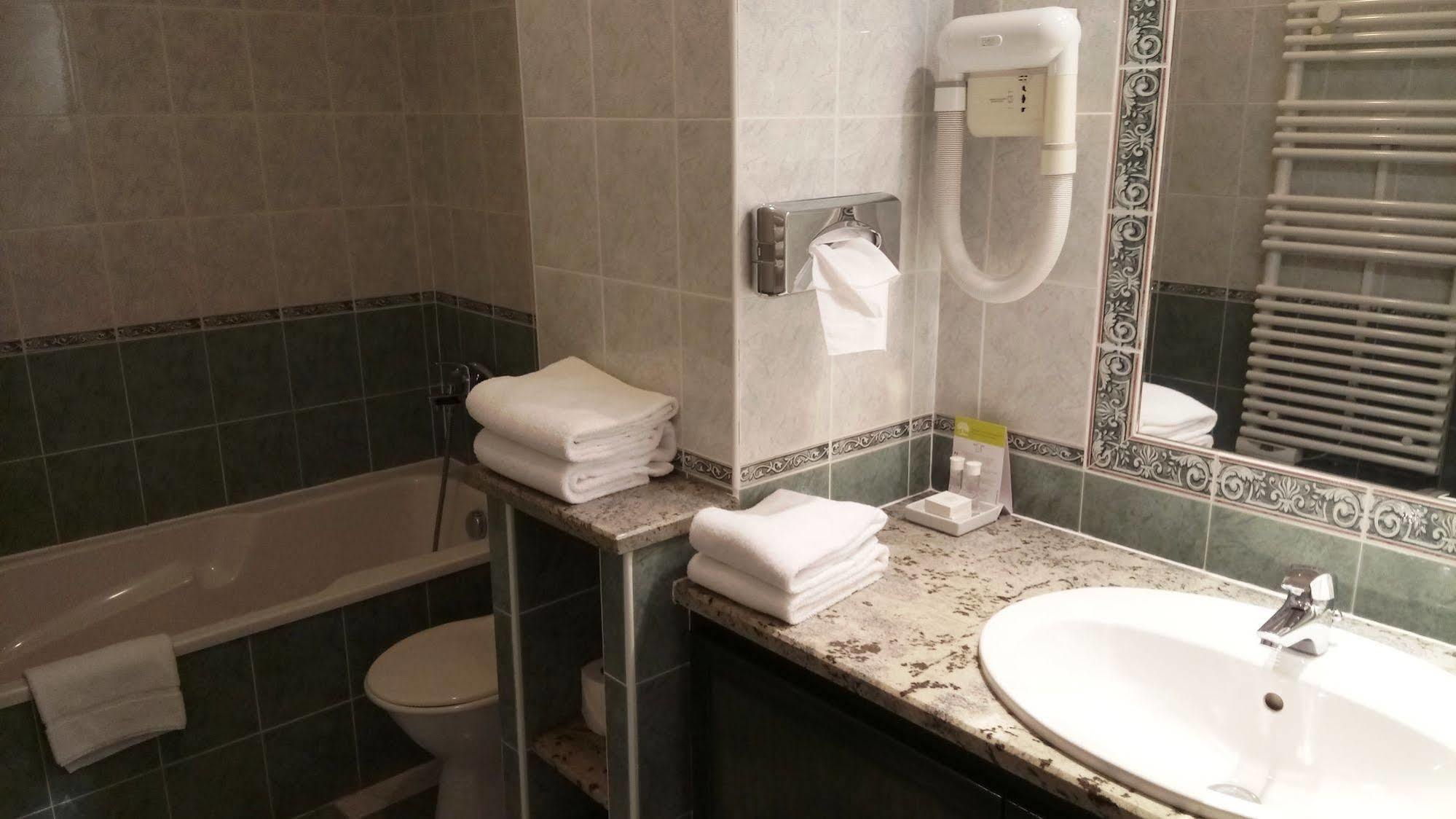 Hotel Restaurant Atrachjata Aléria Zewnętrze zdjęcie